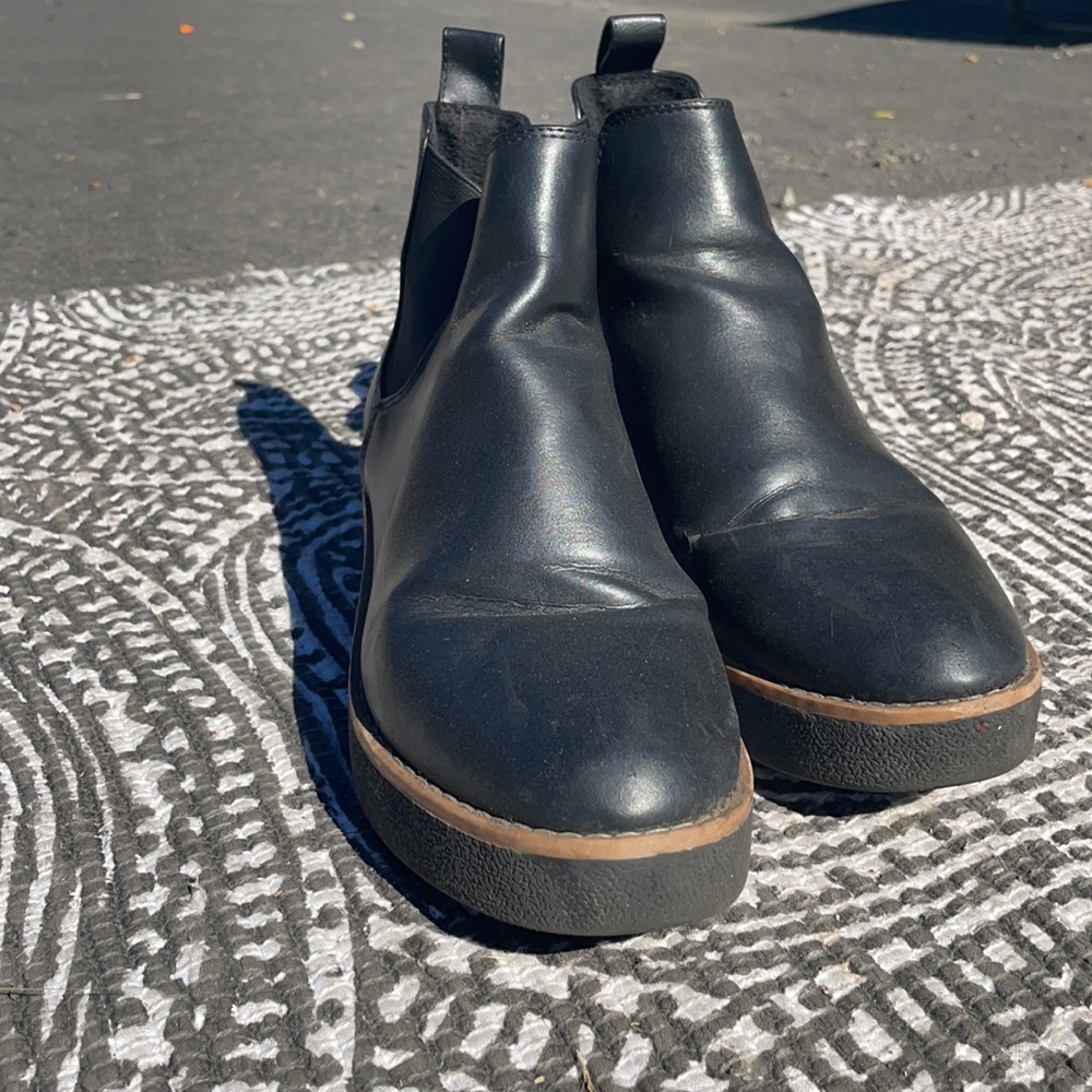 Black booties!!! - Picture 2 of 3